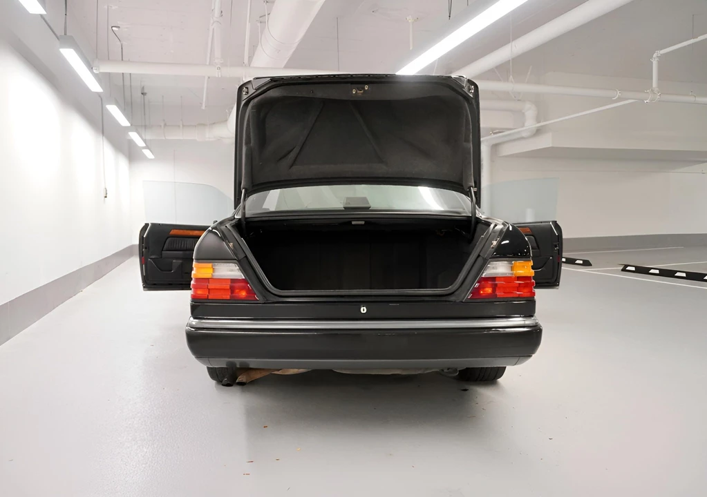 1991 Mercedes-Benz W124 E-Class - Image 11 of 31