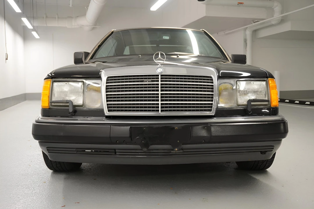 1991 Mercedes-Benz W124 E-Class - Image 4 of 31