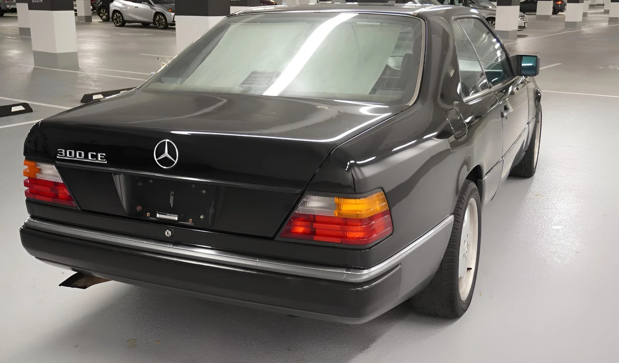 1991 Mercedes-Benz W124 E-Class - Image 12 of 31