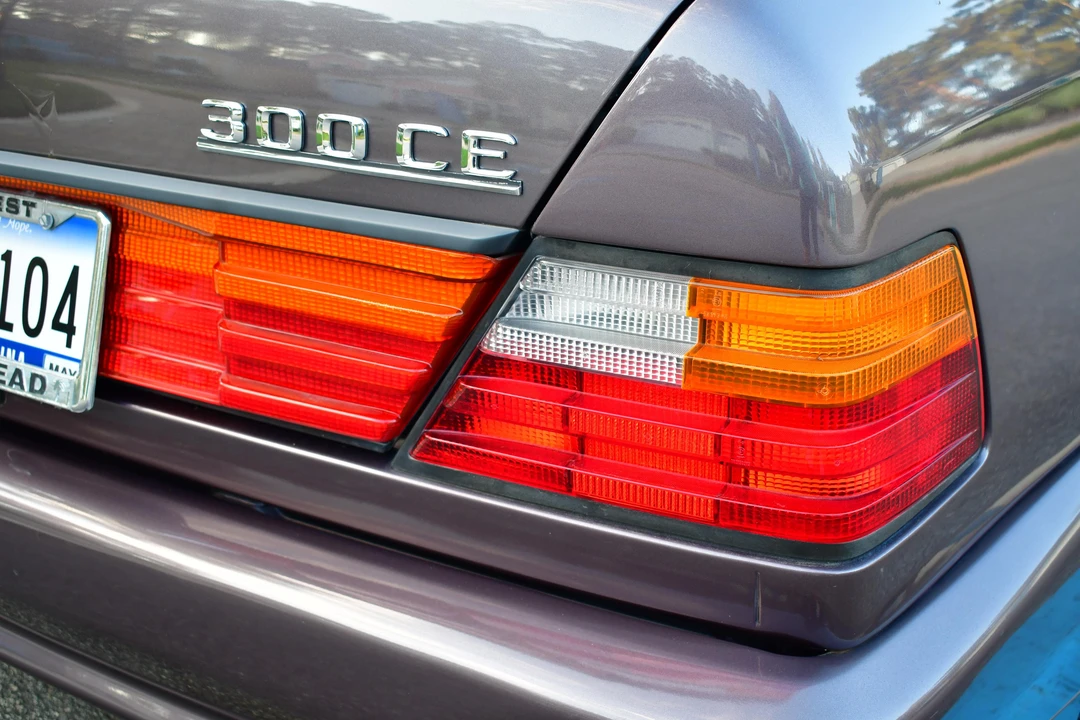 1991 Mercedes-Benz W124 E-Class - Image 20 of 31