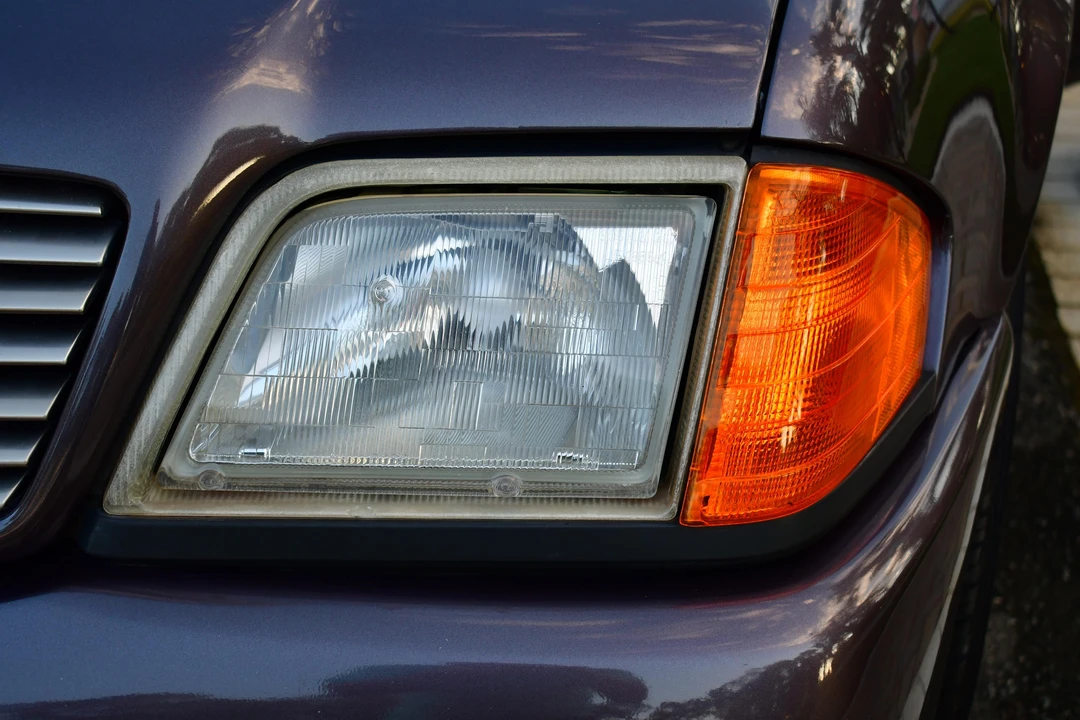 1991 Mercedes-Benz W124 E-Class - Image 11 of 31