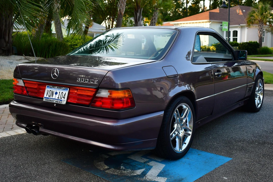 1991 Mercedes-Benz W124 E-Class - Image 4 of 31