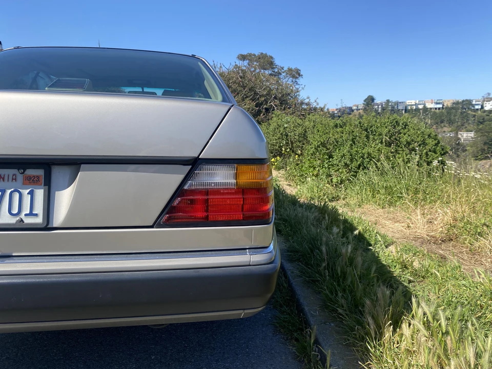1991 Mercedes-Benz W124 E-Class - Image 18 of 31