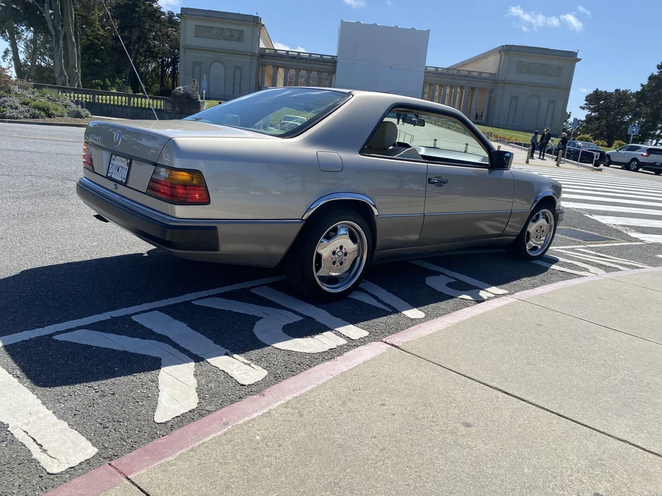 1991 Mercedes-Benz W124 E-Class - Image 10 of 31