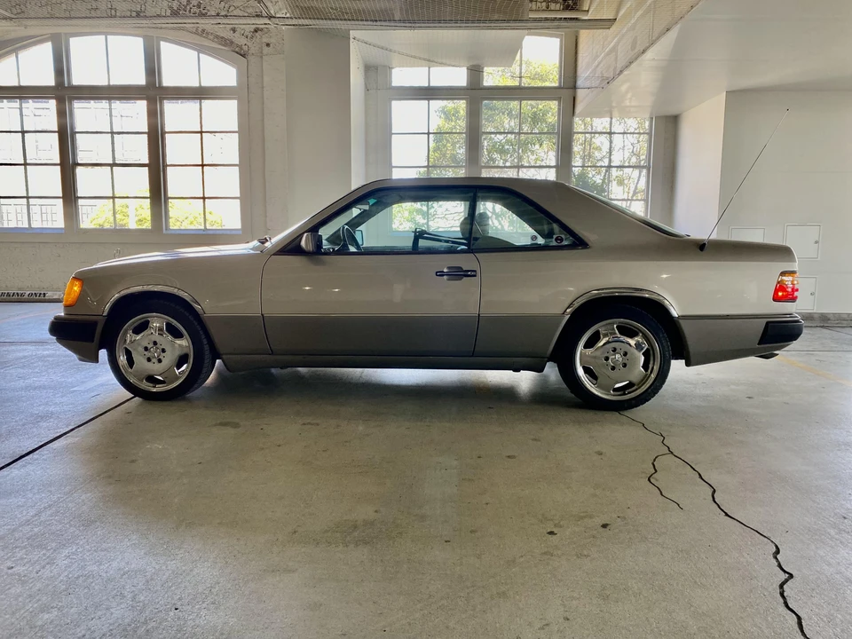 1991 Mercedes-Benz W124 E-Class - Image 9 of 31