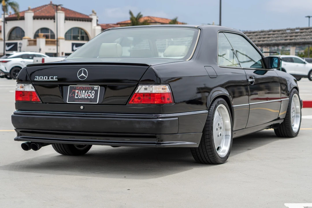1991 Mercedes-Benz W124 E-Class - Image 11 of 31