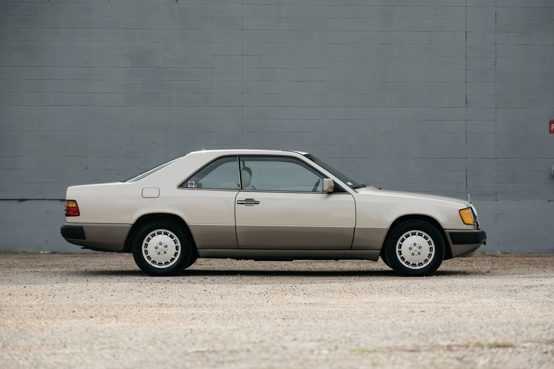 1991 Mercedes-Benz W124 E-Class - Image 13 of 31