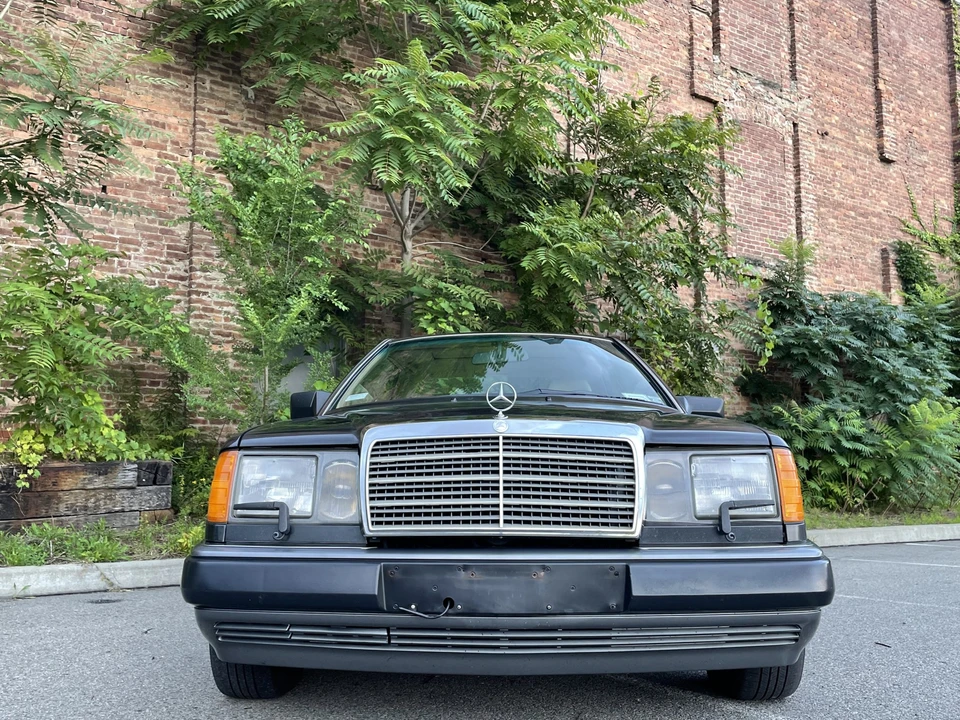 1991 Mercedes-Benz W124 E-Class - Image 8 of 31