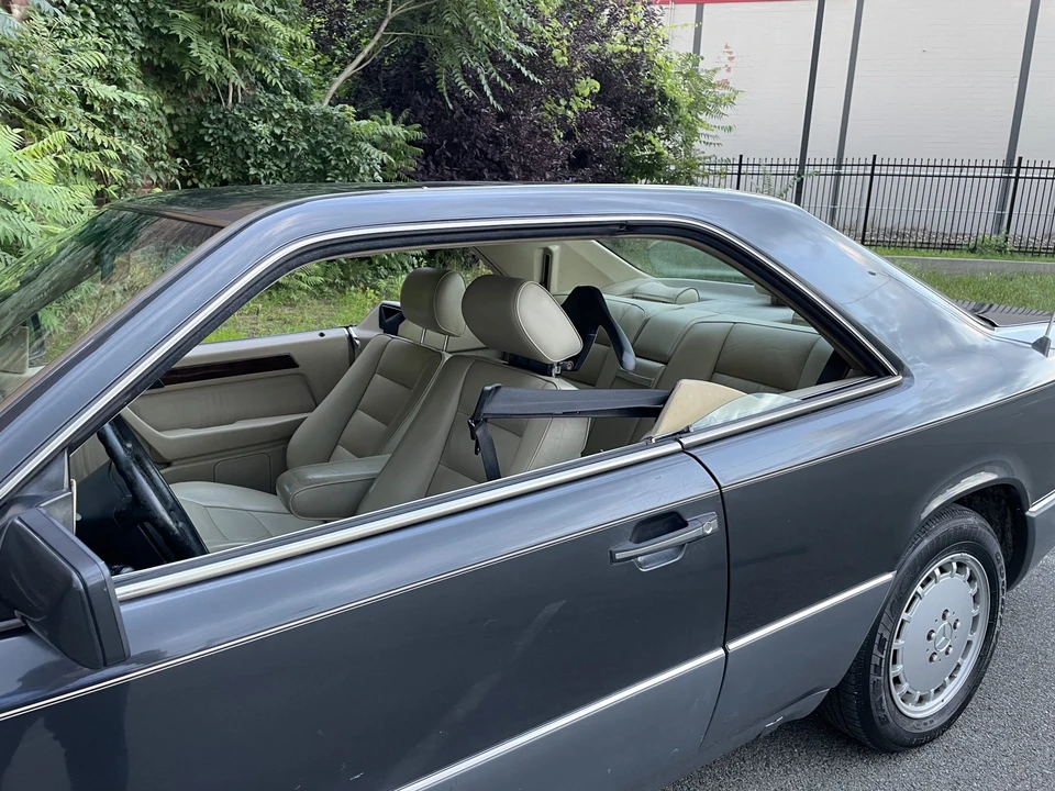 1991 Mercedes-Benz W124 E-Class - Image 29 of 31