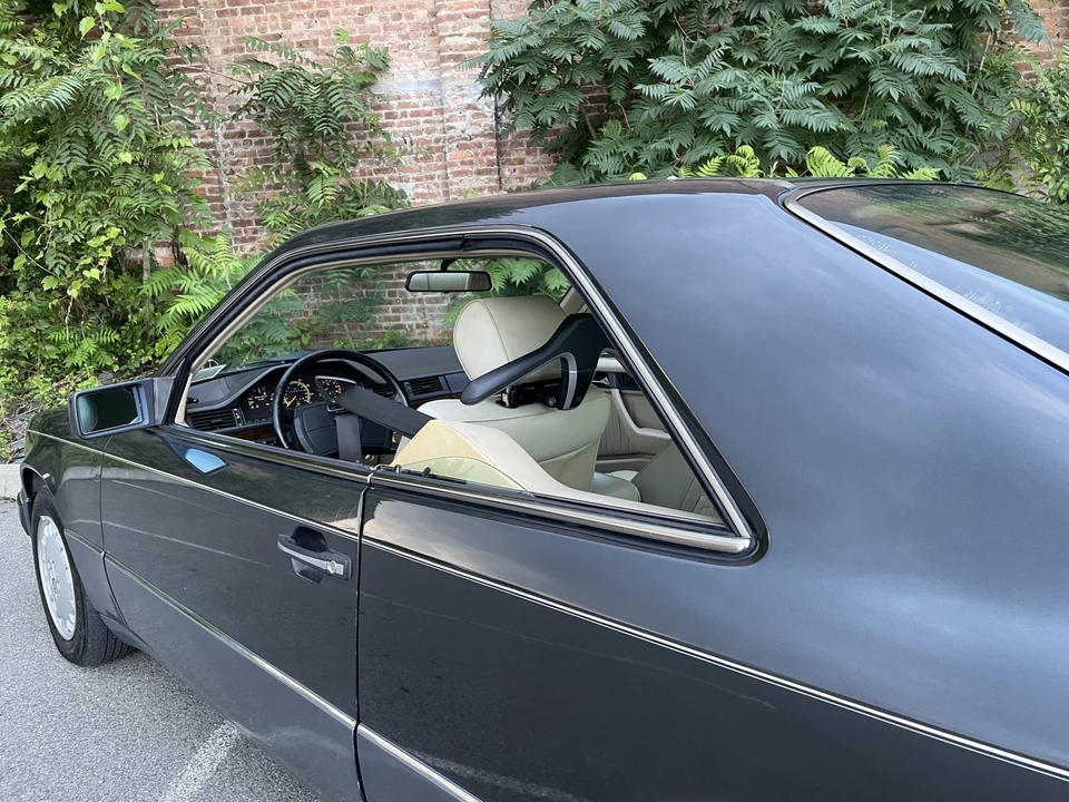 1991 Mercedes-Benz W124 E-Class - Image 27 of 31