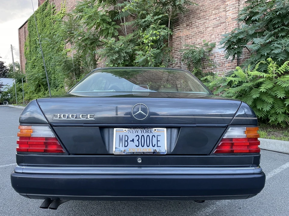 1991 Mercedes-Benz W124 E-Class - Image 14 of 31