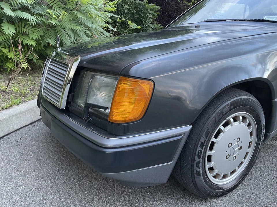 1991 Mercedes-Benz W124 E-Class - Image 24 of 31