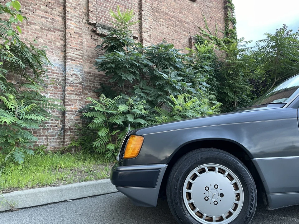1991 Mercedes-Benz W124 E-Class - Image 23 of 31
