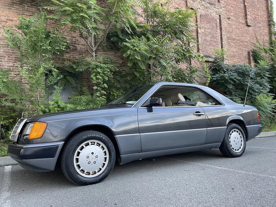 1991 Mercedes-Benz W124 E-Class - Image 2 of 31
