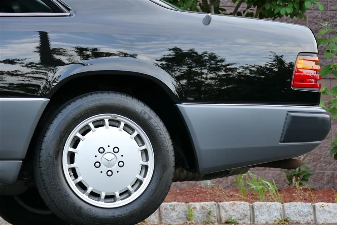 1991 Mercedes-Benz W124 E-Class - Image 31 of 31
