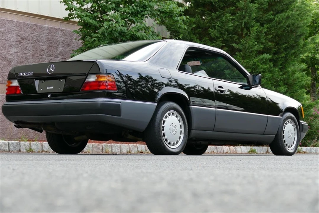 1991 Mercedes-Benz W124 E-Class - Image 12 of 31
