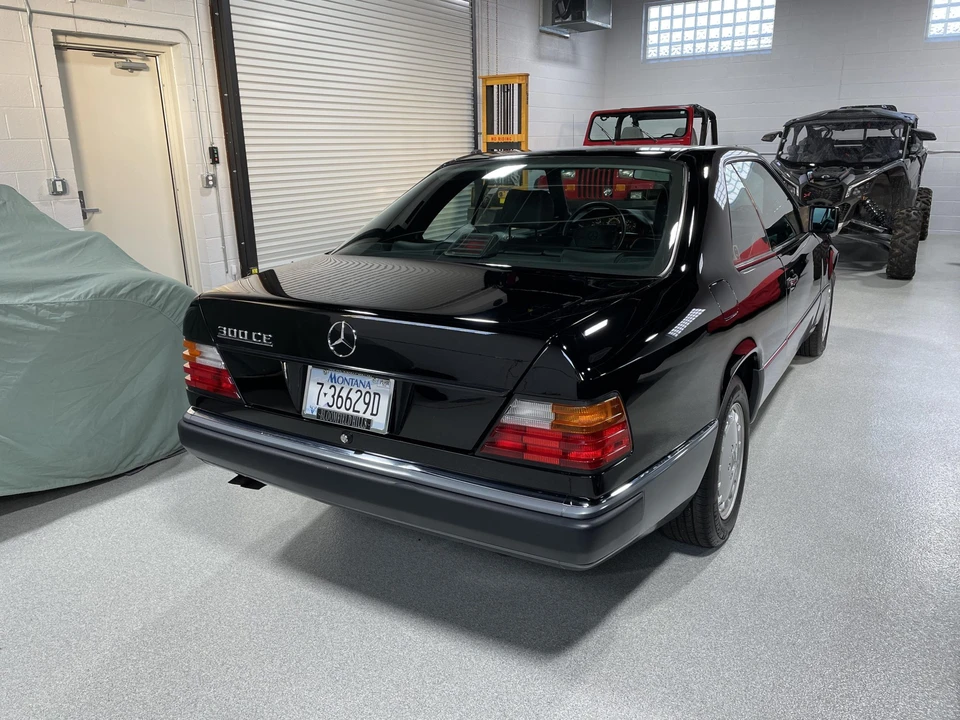 1991 Mercedes-Benz W124 E-Class - Image 12 of 31