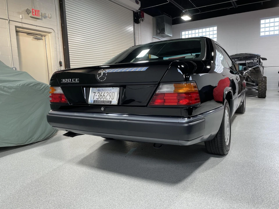 1991 Mercedes-Benz W124 E-Class - Image 11 of 31