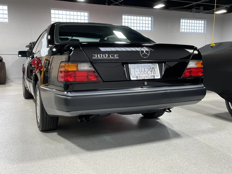 1991 Mercedes-Benz W124 E-Class - Image 10 of 31