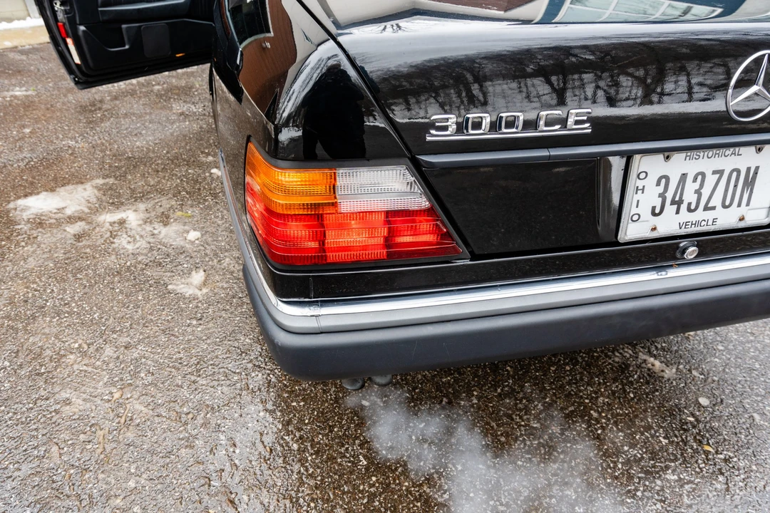 1991 Mercedes-Benz W124 E-Class - Image 17 of 31