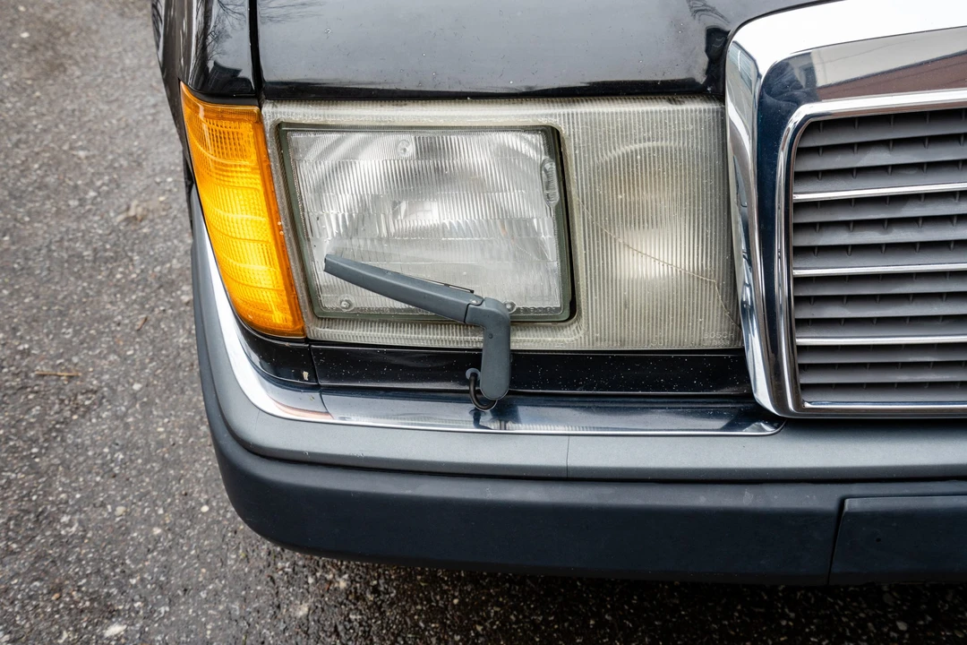 1991 Mercedes-Benz W124 E-Class - Image 13 of 31