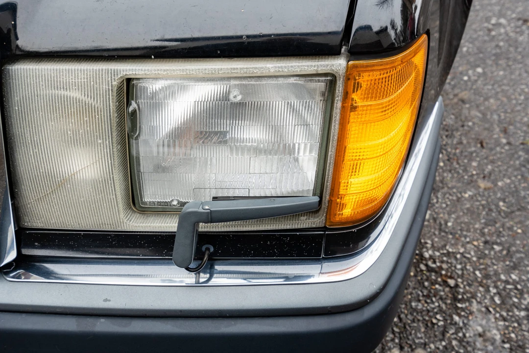 1991 Mercedes-Benz W124 E-Class - Image 14 of 31