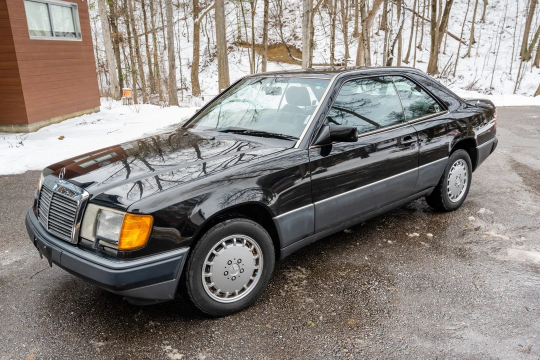 1991 Mercedes-Benz W124 E-Class - Image 2 of 31