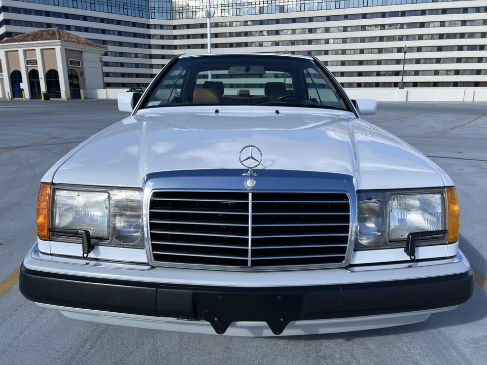 1991 Mercedes-Benz W124 E-Class - Image 8 of 31