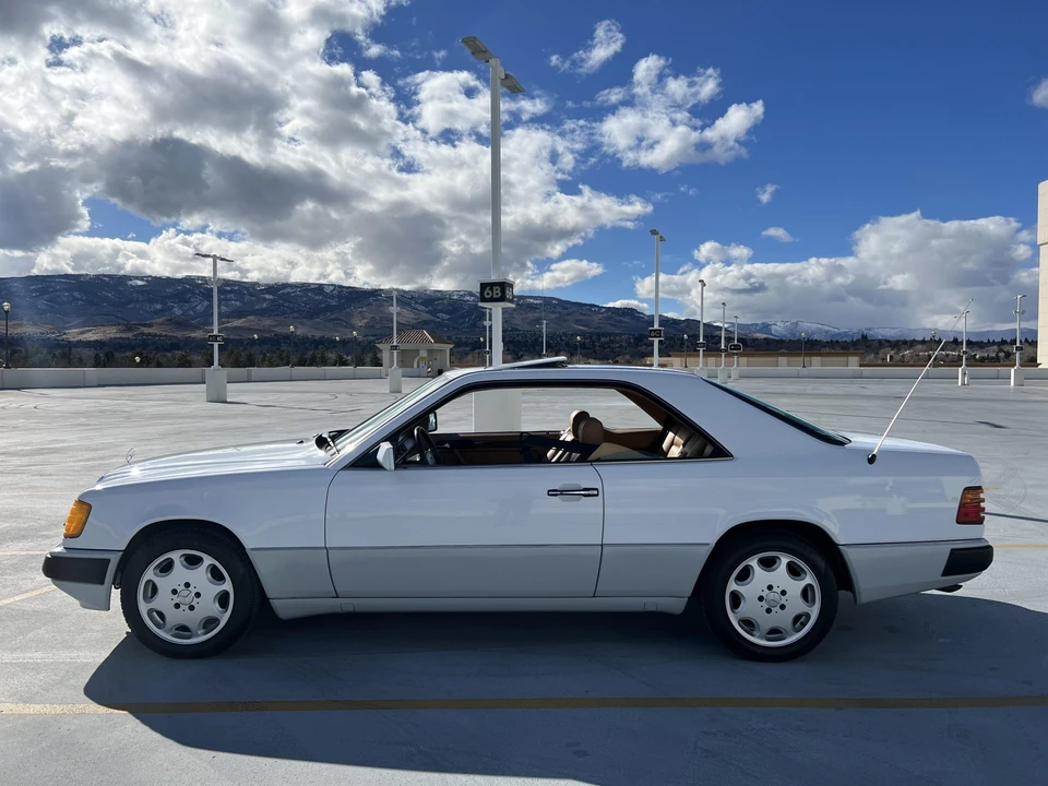 1991 Mercedes-Benz W124 E-Class - Image 24 of 31
