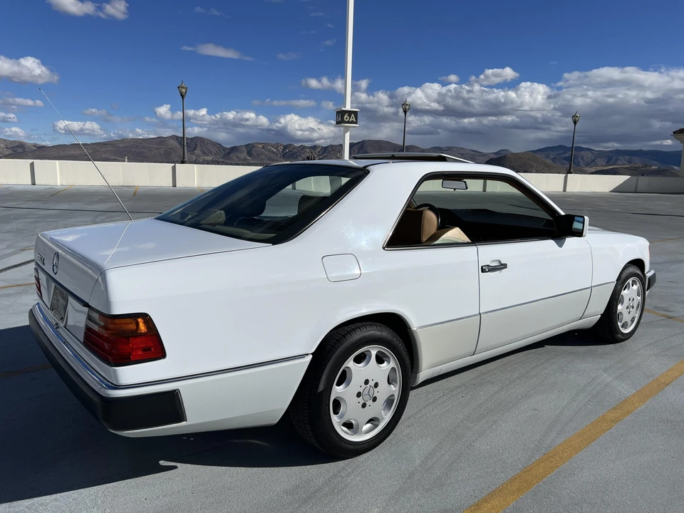 1991 Mercedes-Benz W124 E-Class - Image 14 of 31
