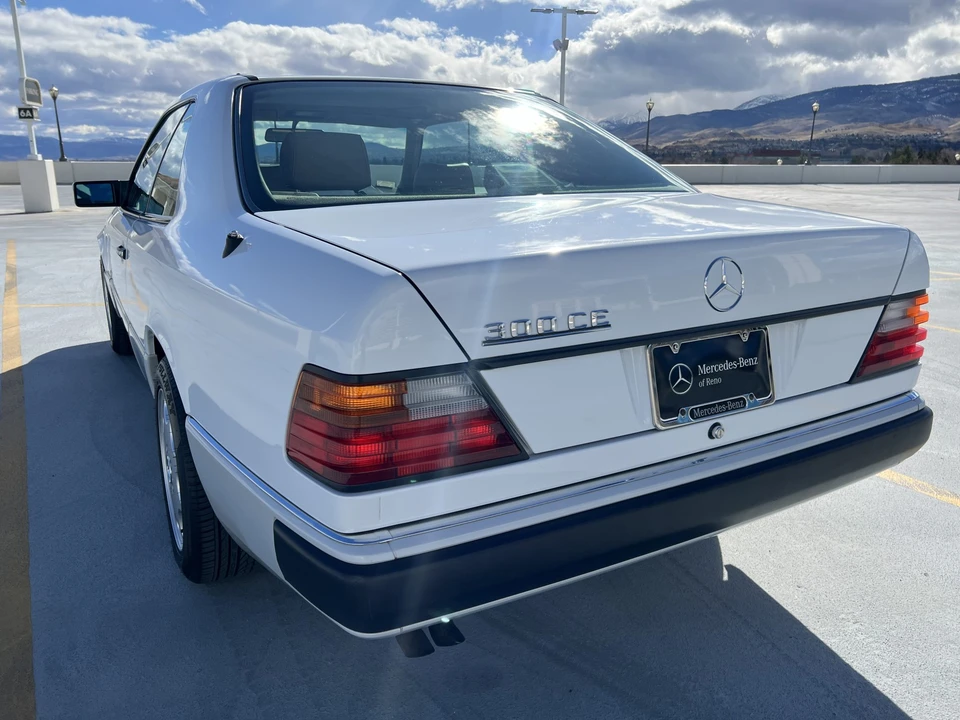 1991 Mercedes-Benz W124 E-Class - Image 20 of 31