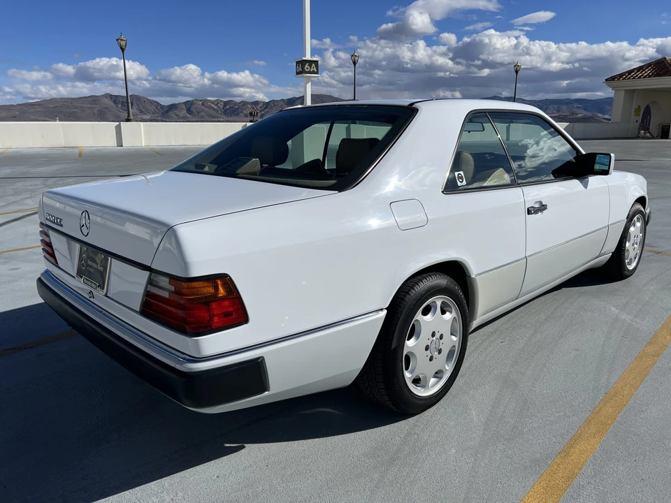 1991 Mercedes-Benz W124 E-Class - Image 15 of 31