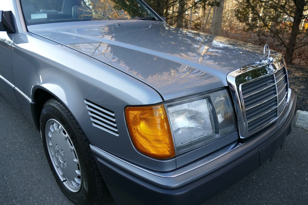 1991 Mercedes-Benz W124 E-Class - Image 25 of 31