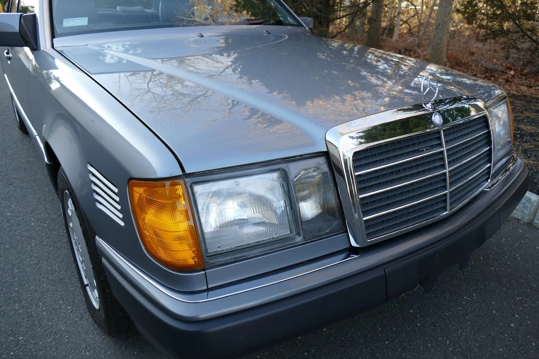 1991 Mercedes-Benz W124 E-Class - Image 23 of 31