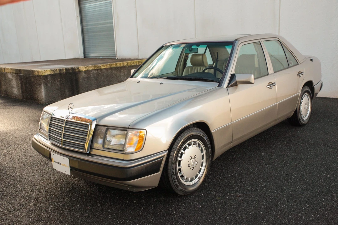 1991 Mercedes-Benz W124 E-Class - Image 2 of 31