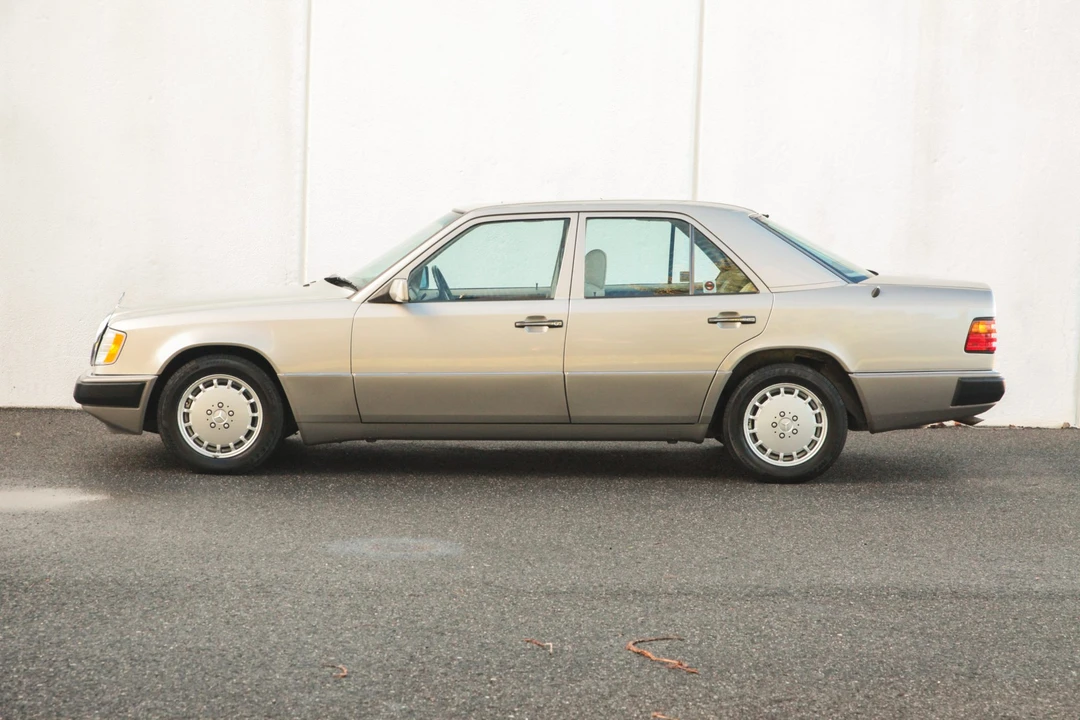 1991 Mercedes-Benz W124 E-Class - Image 4 of 31