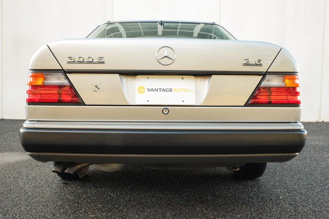 1991 Mercedes-Benz W124 E-Class - Image 9 of 31