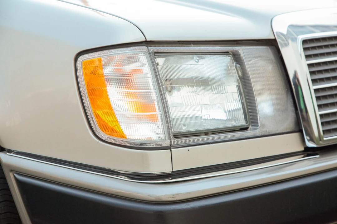 1991 Mercedes-Benz W124 E-Class - Image 21 of 31
