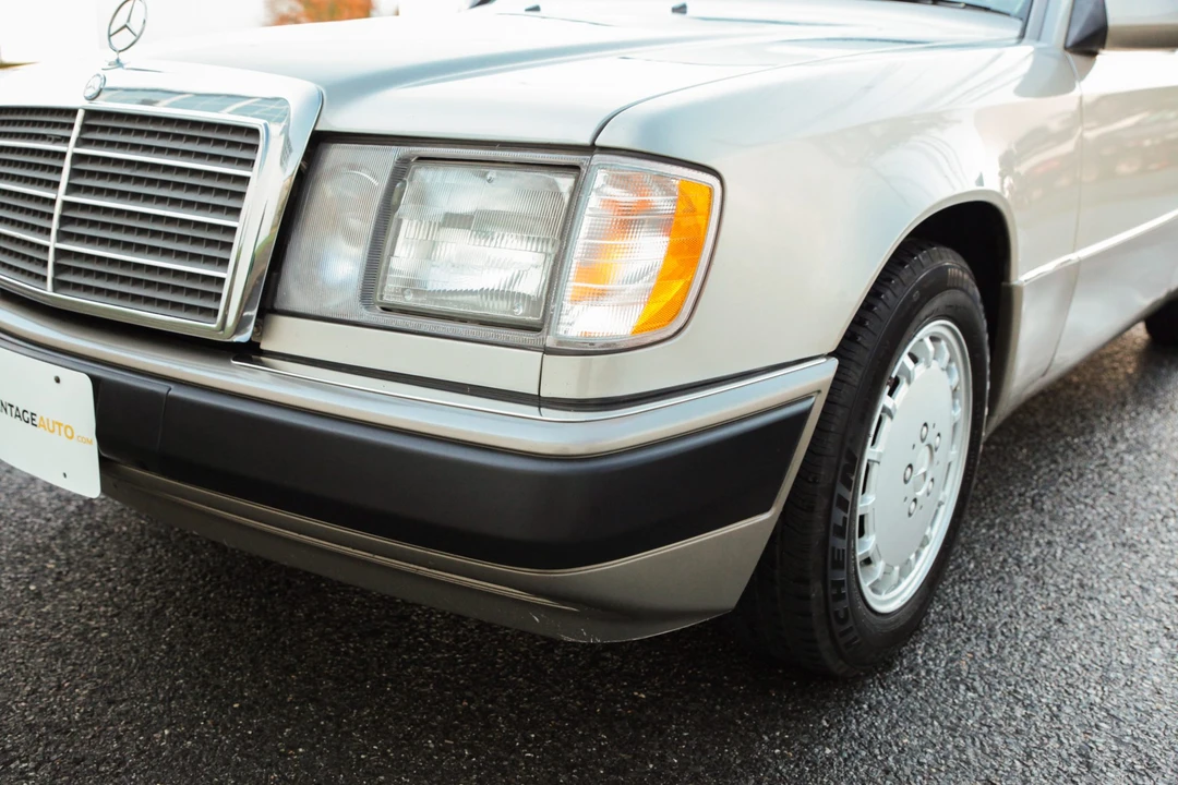 1991 Mercedes-Benz W124 E-Class - Image 20 of 31