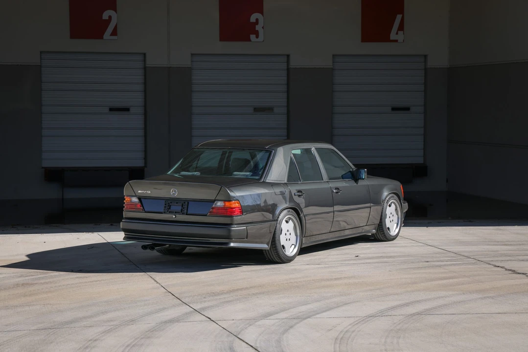 1991 Mercedes-Benz W124 E-Class - Image 17 of 31