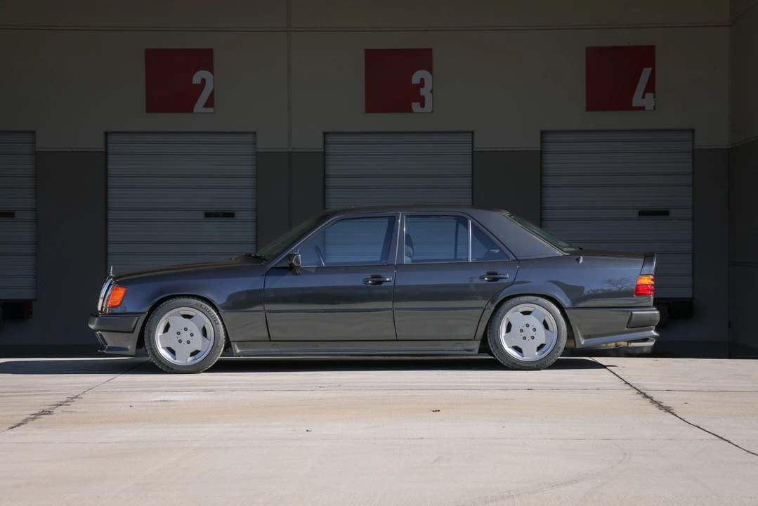 1991 Mercedes-Benz W124 E-Class - Image 12 of 31
