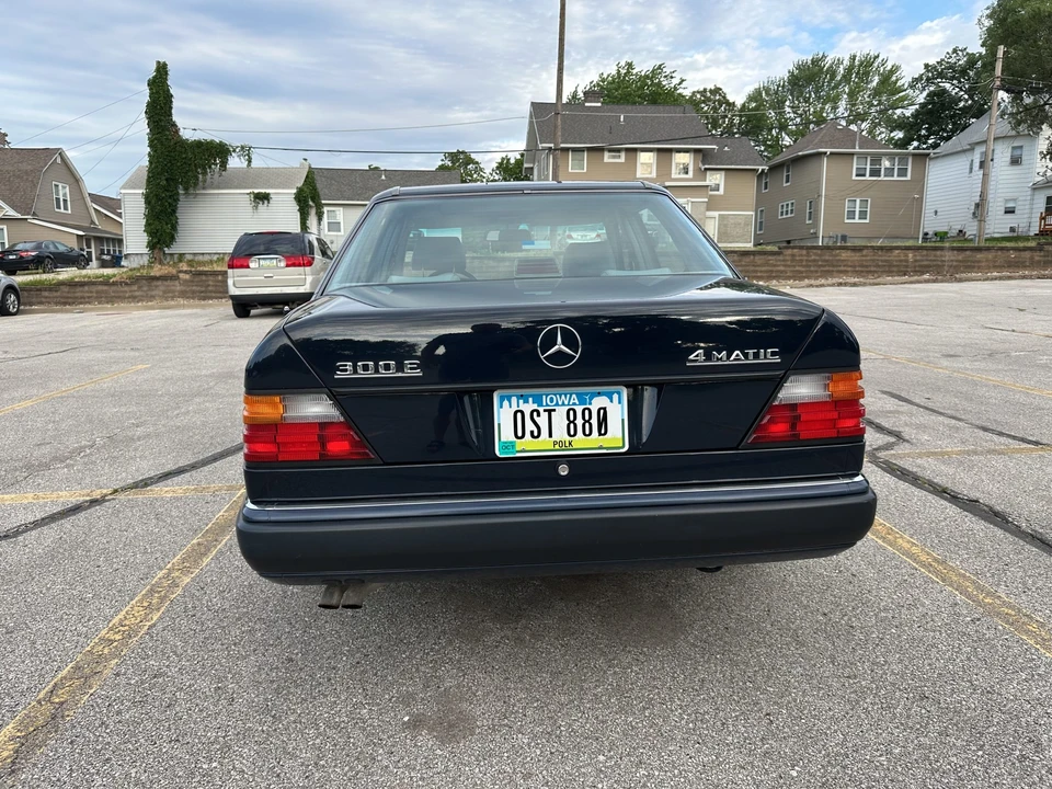 1991 Mercedes-Benz W124 E-Class - Image 15 of 31
