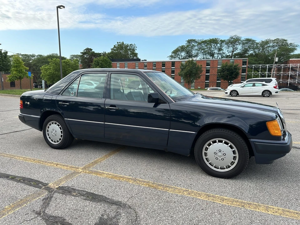 1991 Mercedes-Benz W124 E-Class - Image 9 of 31