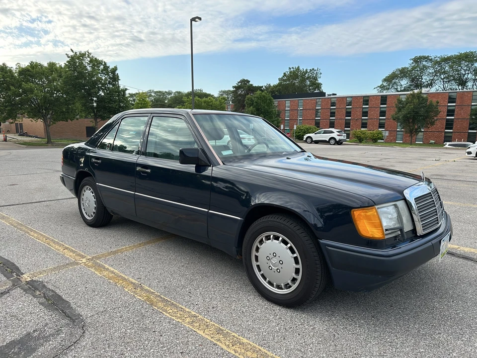 1991 Mercedes-Benz W124 E-Class - Image 8 of 31
