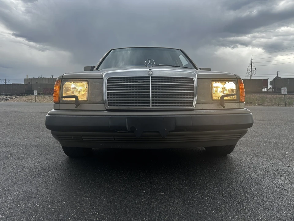 1991 Mercedes-Benz W124 E-Class - Image 11 of 31