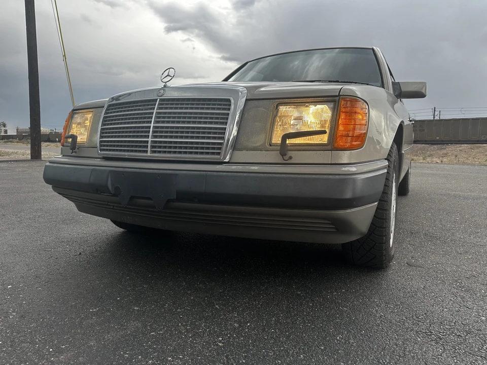 1991 Mercedes-Benz W124 E-Class - Image 16 of 31