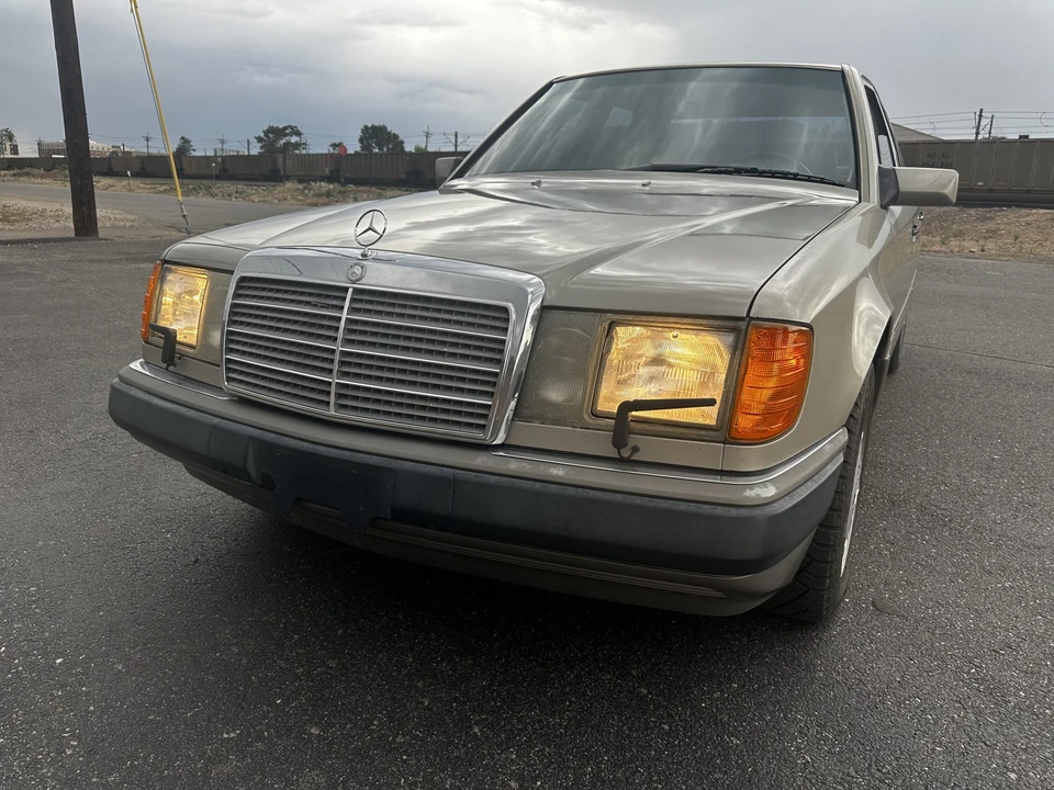 1991 Mercedes-Benz W124 E-Class - Image 17 of 31
