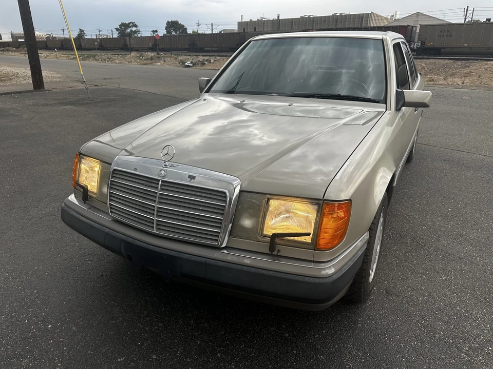 1991 Mercedes-Benz W124 E-Class - Image 18 of 31