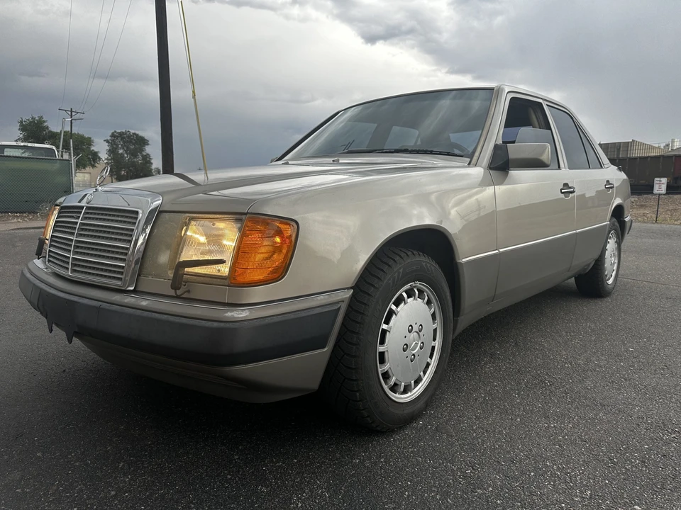 1991 Mercedes-Benz W124 E-Class - Image 21 of 31