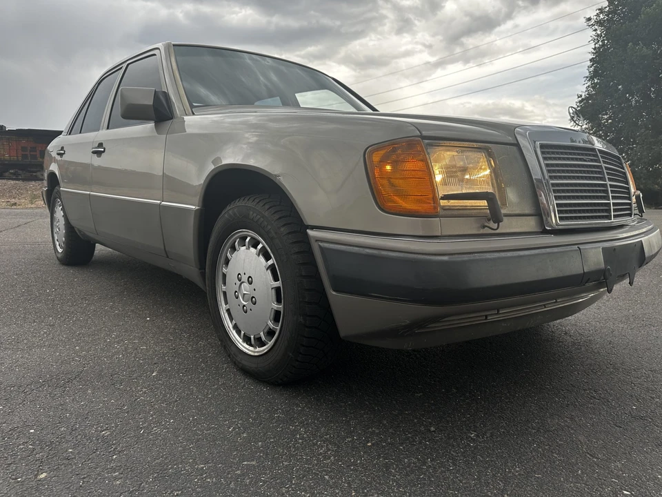 1991 Mercedes-Benz W124 E-Class - Image 7 of 31